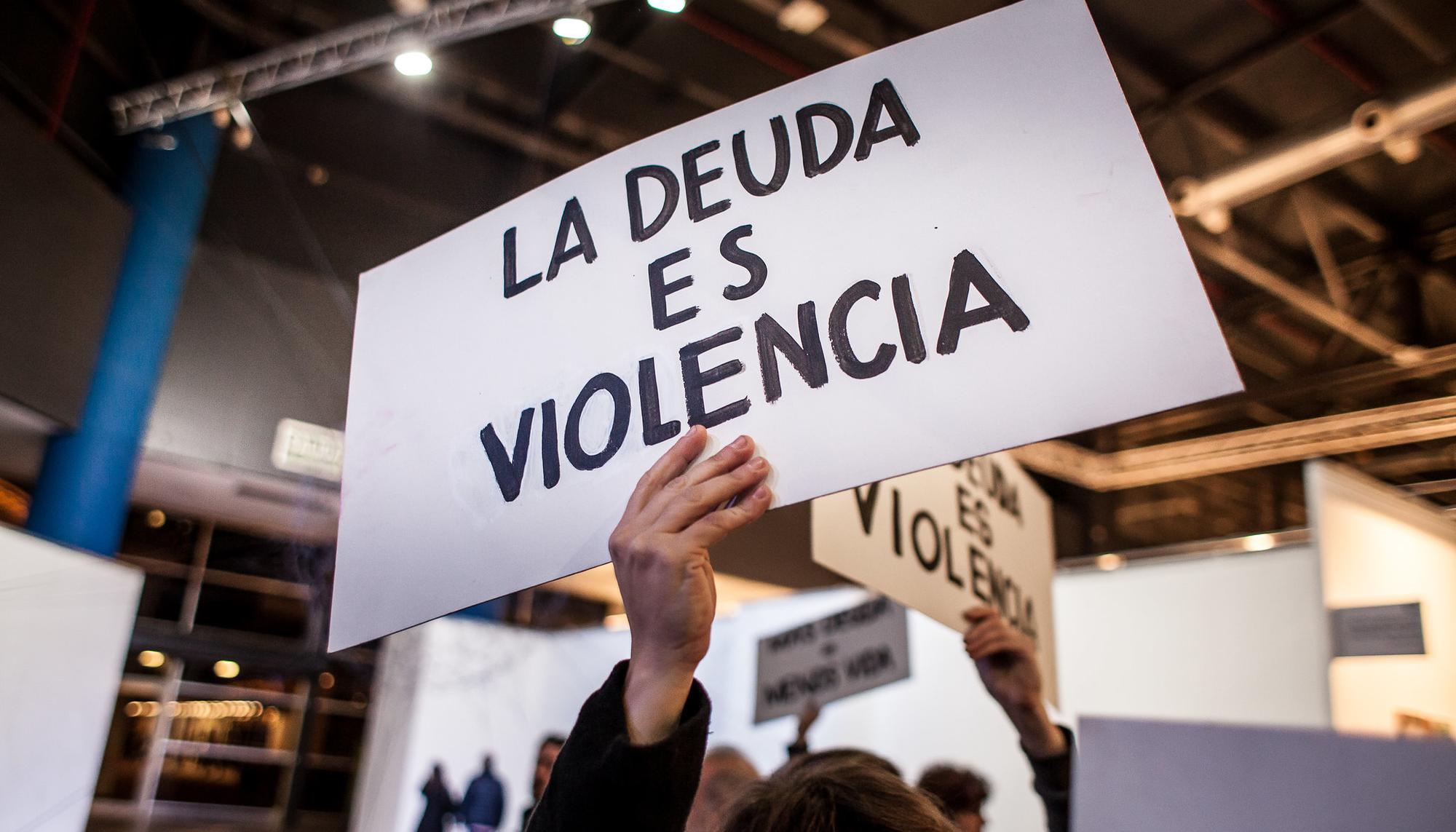 La deuda es violencia